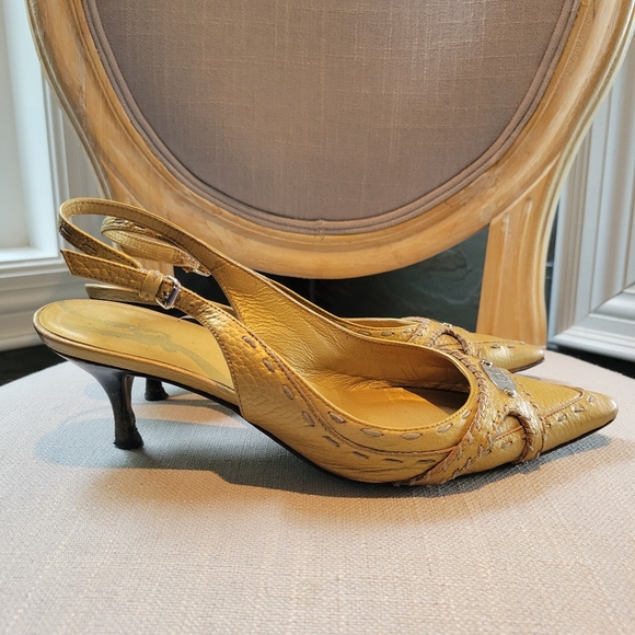 FENDI Selleria GOLD kitten heels - Picture 5 of 13